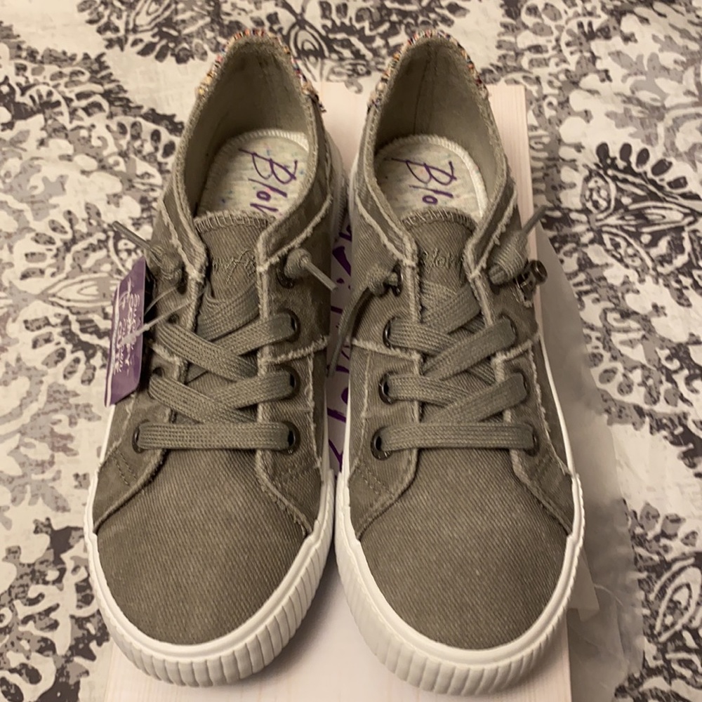 Womens blowfish shoes